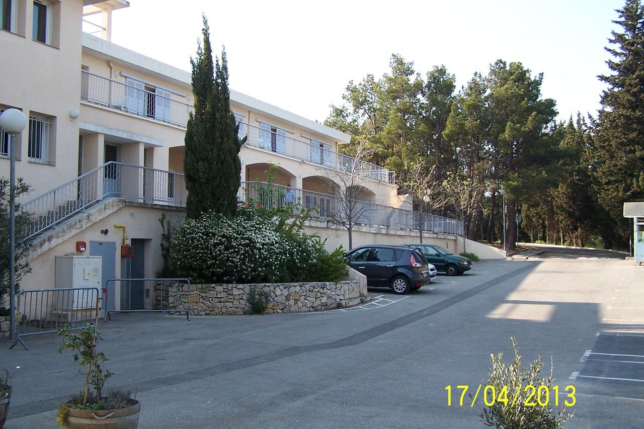 Auberge De Jeunesse Jas De Bouffan Aix-en-Provence Eksteriør billede