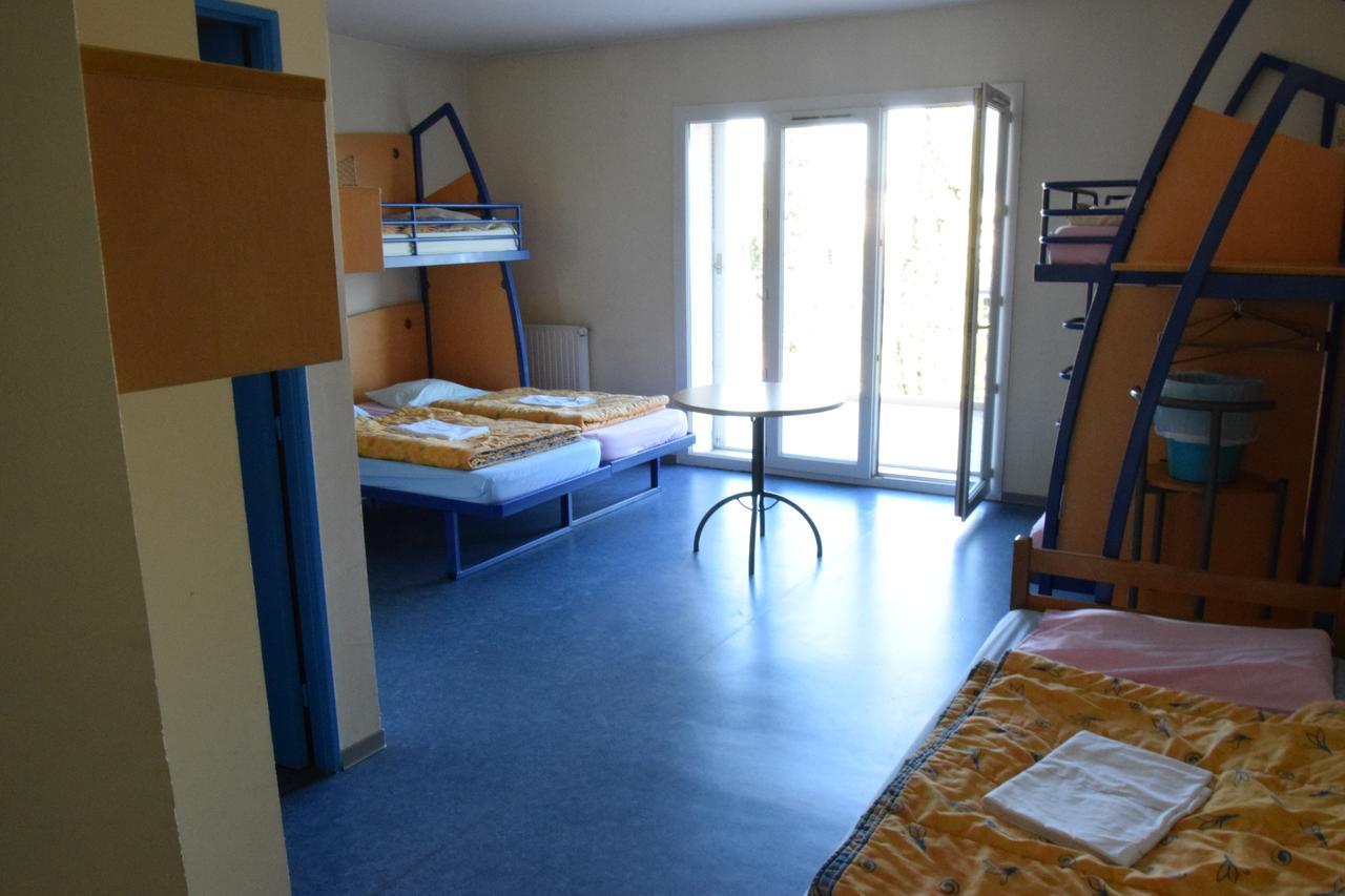 Auberge De Jeunesse Jas De Bouffan Aix-en-Provence Eksteriør billede